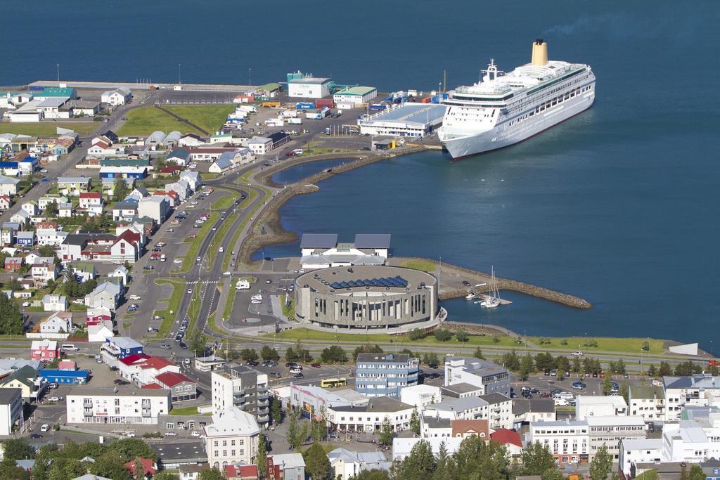 Saga Apartments Akureyri Buitenkant foto